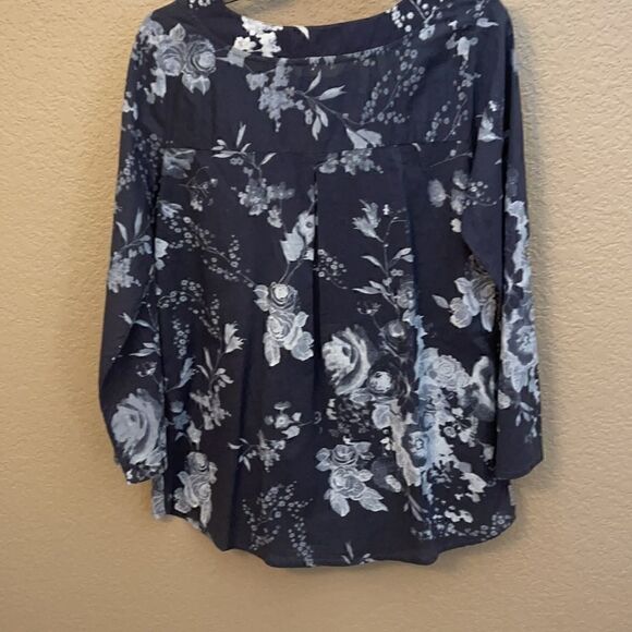 Soft Surroundings- Blue Gray Floral Tunic Long Line Blouse - Picture 7 of 7